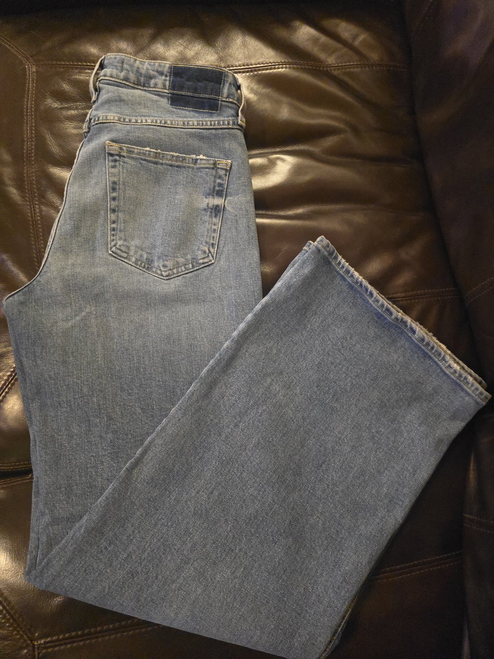 EUC - AMO Anita Flare Wide Leg Jeans Sz 29